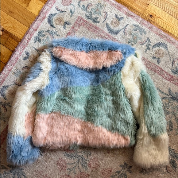 House of Sunny Faux Fur Jacket - Picture 3 of 3